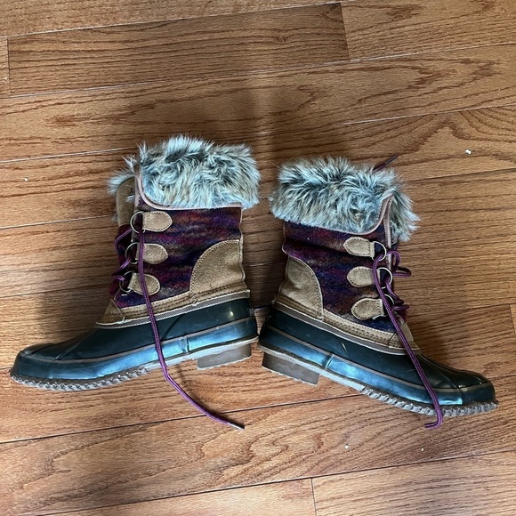 Khombu Duck Boots Suede Faux Fur Blanket Tie Winter Boots Women’s 7 - Picture 8 of 13